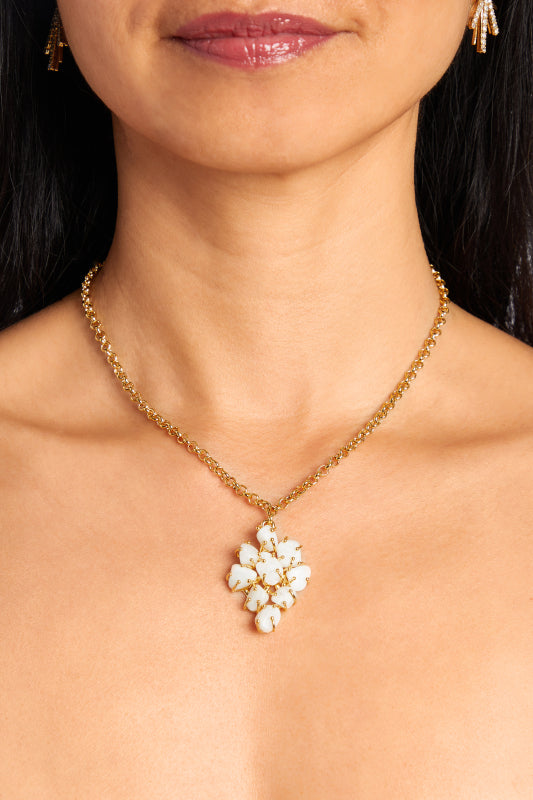 FAROS Flower Pendant Necklace